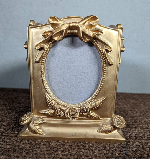 Pencil Holder With Oval Photo Openings Ornate Gold