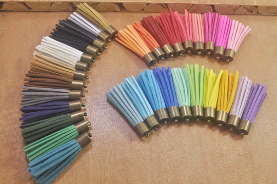 10-100Pcs Mixed Color Tassels Pendant, 32 Colors, Suede Tassel Pendant, 55mm For Keychain, Faux Leather Craft