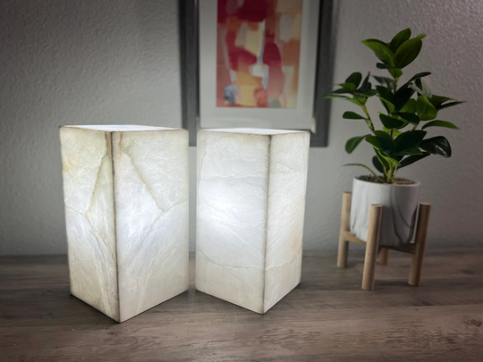 2 Onyx Lamps/stone Table Nightstand Desk Beautiful Alabaster