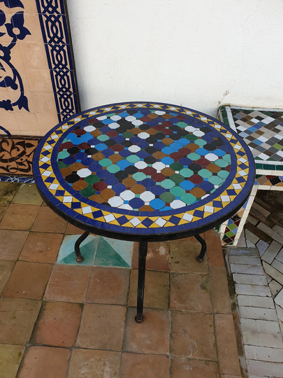 Mosaic Table With Multiple Colors 100% Handmade The Tiles Is For Outdoor & Indoor