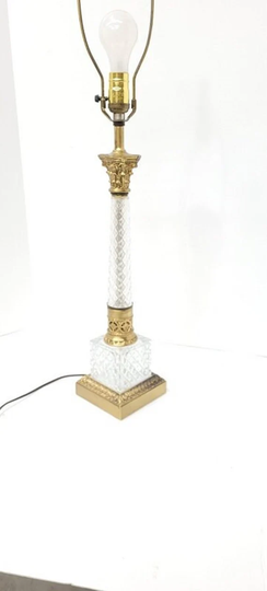 Vintage Lucite Table Lamp Hollywood Regency Pineapple Cut Column Gold Brass Accents