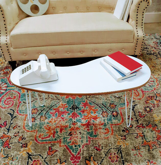 White Kidney Bean Coffee Table, Wood Laminate Mid-Century Modern Cocktail, Sofa Retro Atomic Age Decor
