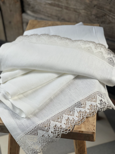 White Linen Table Runner, Natural Vintage Stonewashed Farmhouse Runner Natural Grey Lace