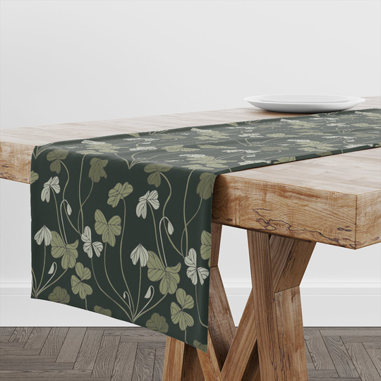 Table Runner Dark Green Clover Style | Unique Design Decor High Quality Textile & Print Made in Eu
