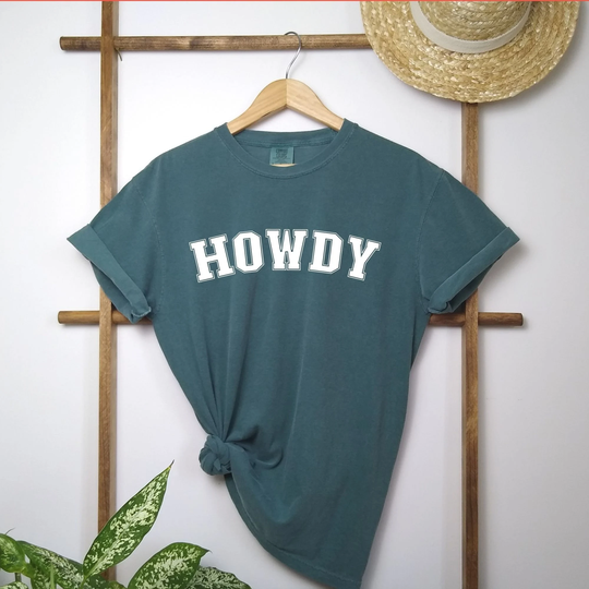 Comfort Colors Varsity Howdy Shirt | T-Shirt, Western Shirt, Southern Retro Boho Tee, Cowboy Country Rodeo