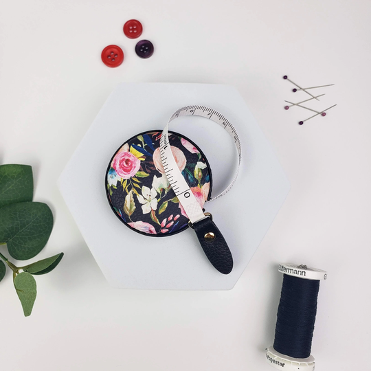 Black With Pink Flowers Retractable Tape Measure, 60 Inch/150 Centimeter Flexible Measuring Tape, Floral Easy Retract Pocket Measure