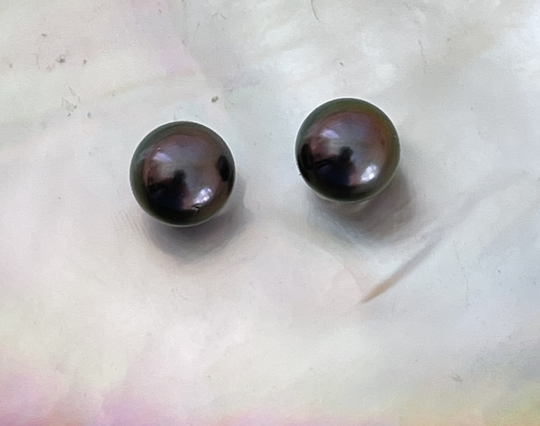 Rocket Color Collection Incredible Vivid Natural Purple Plum 9mm Tahitian Cultured Pearl Stud Earrings With 14K Gold Backing