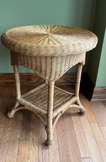 Vintage Wicker Round Side Table /Wicker Plant Stand/Round Accent Rattan Table/Wicker Two-Tier