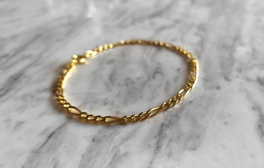 Bay/Figaro Chain Bracelet Unisex Layering Minimalist Gold
