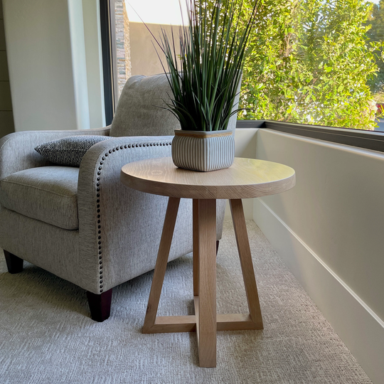 White Oak Round End Table With Hailee Legs 20" Wide X 22" Tall