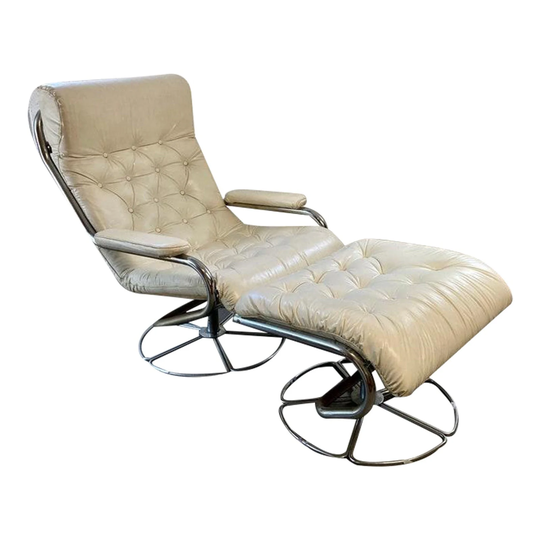 Mid Century Modern White Vinyl Lounge Chair