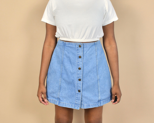 Newport News Size 30 Denim Short Skort