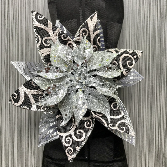 Poinsettia Napkin Ring, Christmas Dinner, Holiday Table Decor, Gift For Newlywed, New Years Eve Wedding