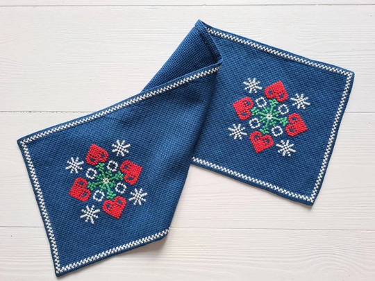 Danish Hygge Cross Stitch Table Runner - 60S Or 70S, Handmade. Cotton With Embroidery Of Hearts & Snow. Christmas Decor. Xmas Joy
