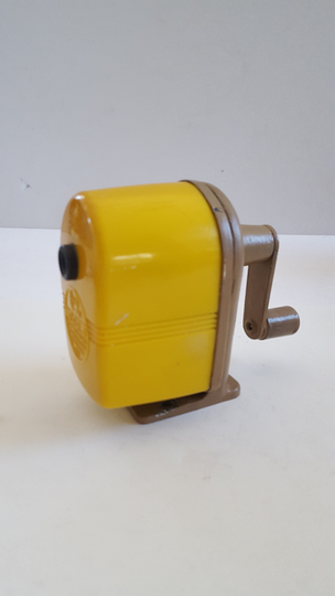 Vintage 1960's "Midget" Automatic Pencil Sharpener Co. Rockford, Il 1 Size Of Pencils, Yellow Plastic Shavings Holder Wood Knob, Original