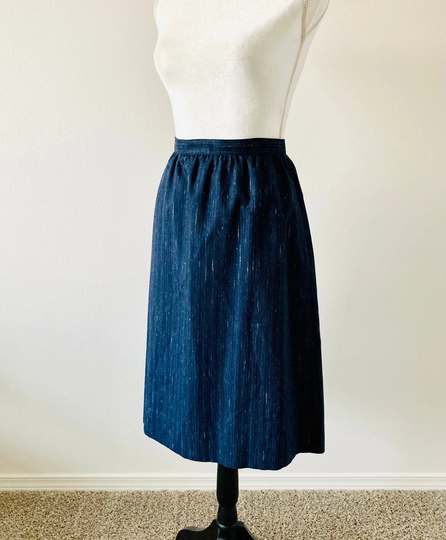 Navy Blue Winter Skirt/Vintage 1980's Retro Fitted Pencil Silk Rayon Knee Length Size Small