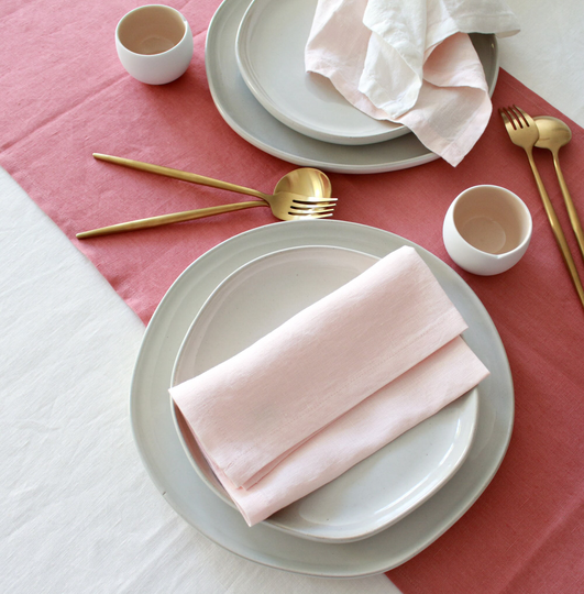 Dusty Rose Linen Table Runner, Linens, Wedding Washed, Soft, Modern Decor, Christmas Gift, Coffee Runner