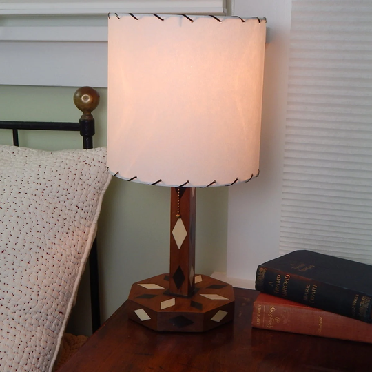 Vintage 1950's Pull Chain Wood Table Lamp With Bakelite Diamond Pattern & Fiberglass Shade