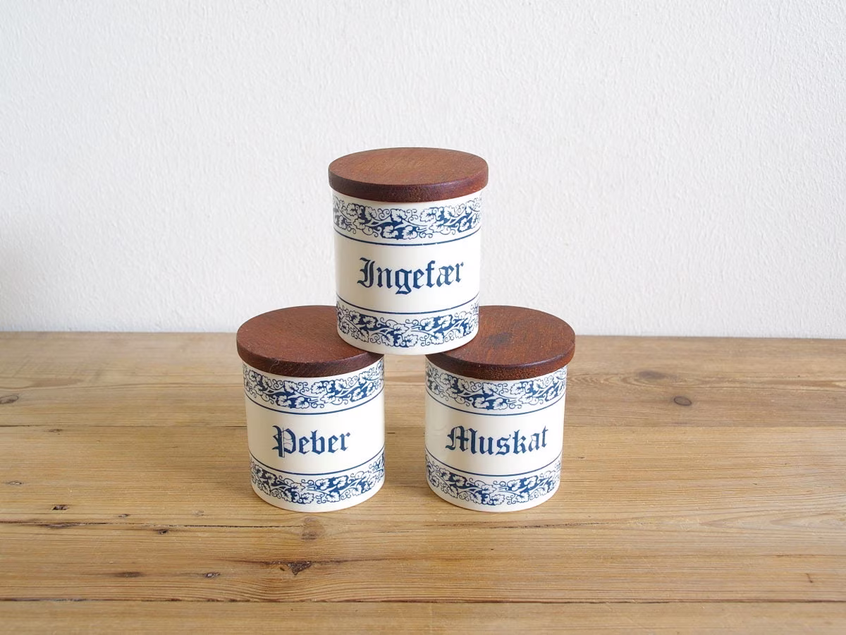 Vintage Plastic Spice Jars With Teak Lid, Canisters, Scandinavian Set, Farmhouse Kitchen, 1940S Shelf Decor, Gift For Chef Cook