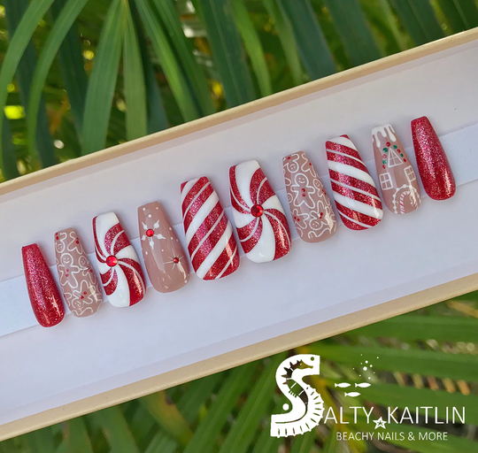 Gingerbread Hugs & Peppermint Kisses Press On Gel Nails