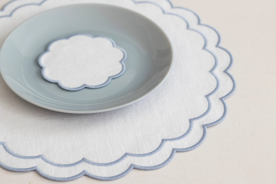 Ready To Ship White Linen Round Table Mats With Scallop Edges in Light Blue For Decor Set Of 2
