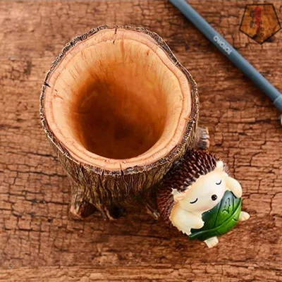 Desk Pen Holder Cute Cartoon Little Hedgehog Resin Pen Holder Vase Pencil Pot Desktop Storage Case Office Desk Organizer