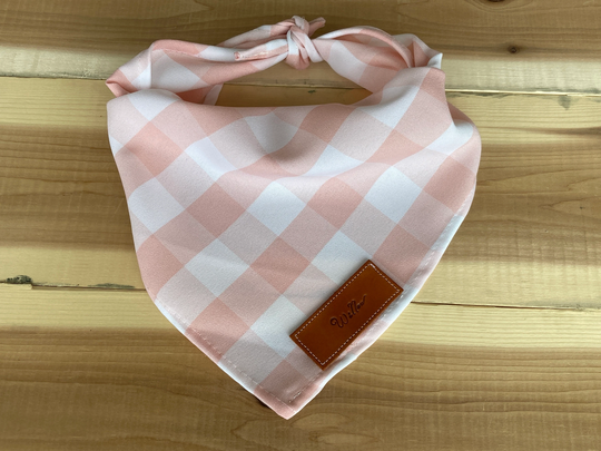 Dog Bandanas, Peach White Check Bandana Traditional Tie Personalized Leather Name Tag Bandanna, Over Collar, Pet Accessories