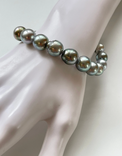 Natural Color Pastel Sea Green 10-11.8mm Tahitian Cultured Pearl Bracelet