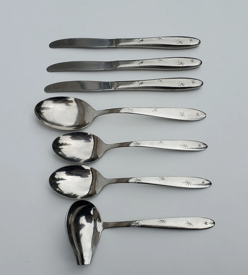Supre Macy Starburst Pattern Stainless Flatware Mixed Lot Of 7 Pieces - 3 Spoons + Gravy Ladle Mcm Atomic Design On Handle Usa