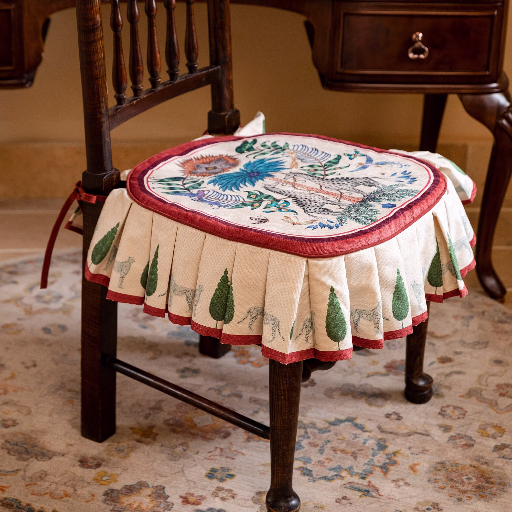 Giraffe Printed Dining Chair Cover, Boho Style Seat Slipcovers, Ruffle Skirt Cover Home Banquet Wedding Party