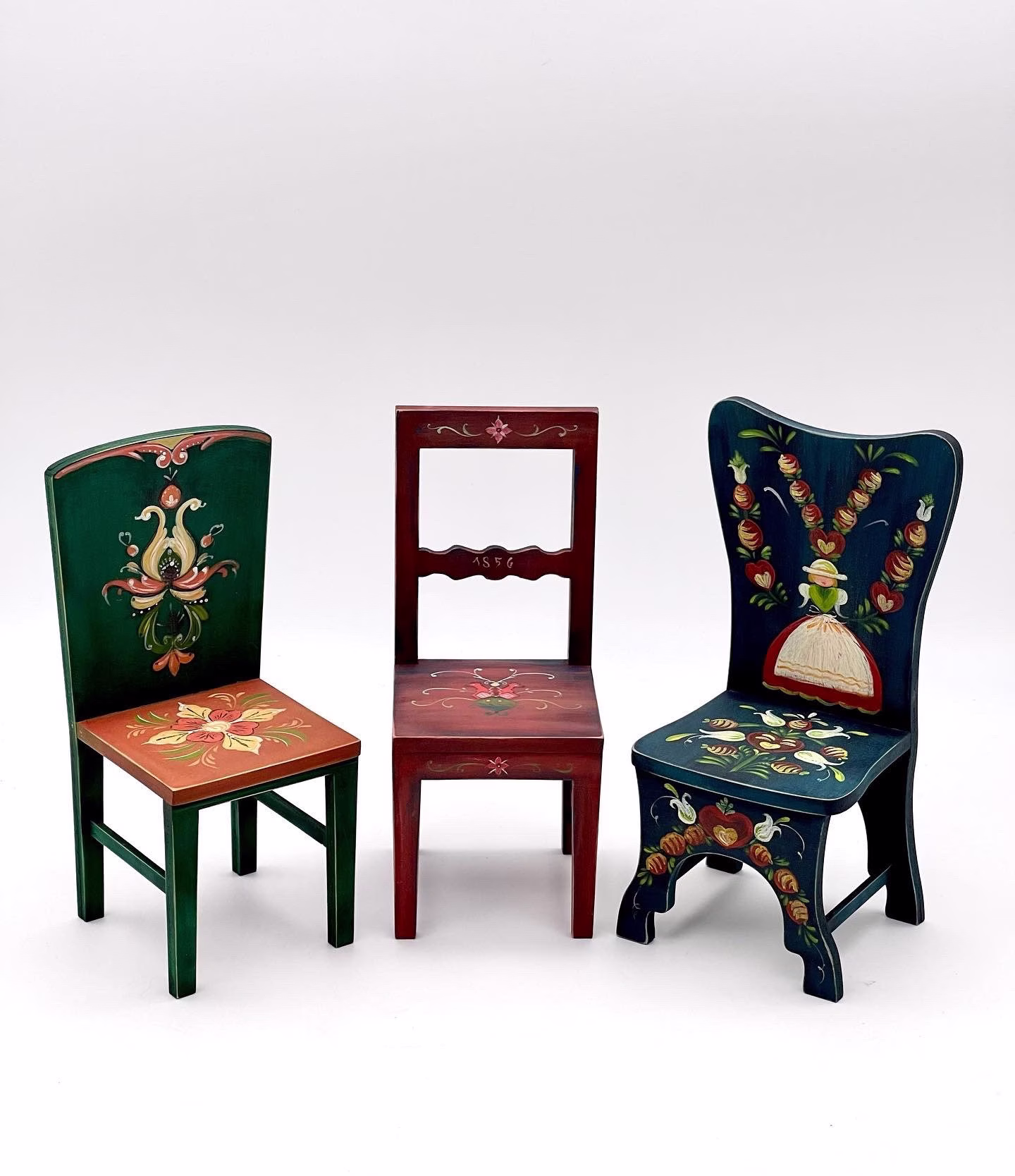 Scandinavian Old Distressed Doll Chairs, Dollhouse Hand Painted Chair, Norwegian Style Chair For Blythe, Barbie, Bjd Dolls, Scale 1/6