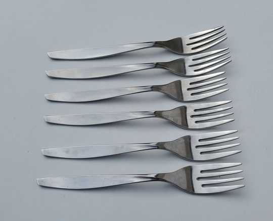 International Insico Luxury Stainless Fork Set Of 6 Forks - 4 Salad 2 Dinner