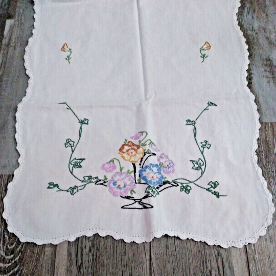 Vintage Embroidered Table Runner Dresser Scarf Vines Flowers Cottage Farmhouse