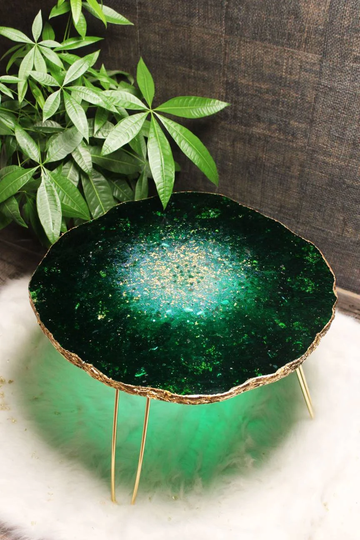 Green Emerald Epoxy Table, Resin Live Edge Geode Coffee Table, Round Irregular Side Decorative Bedside Unique Crystal