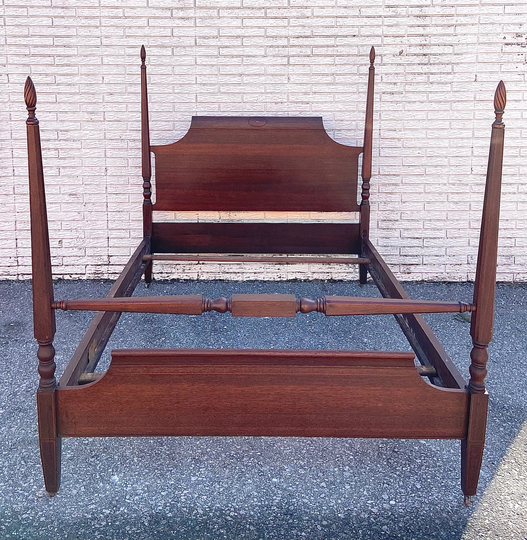 Rare Vintage Hickory Chair Full Size Mahogany Poster Bed