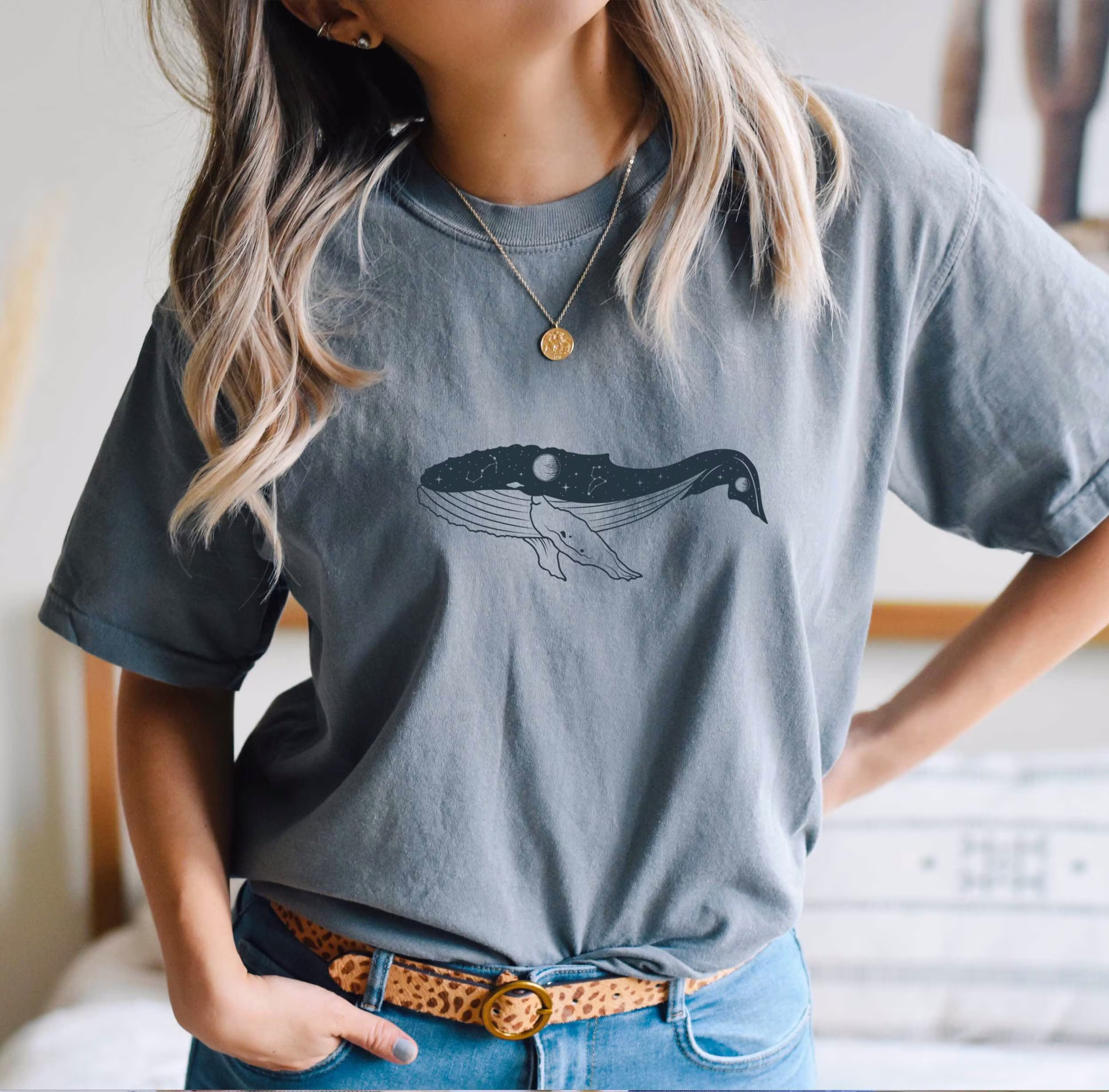 Comfort Colors Celestial Whale Shirt, T-Shirt, Women's Top, Ocean T-Shirt, Comfy Oversized T-Shirt