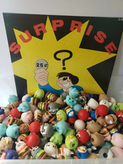 Vintage Pencil Topper Charms Toys Vending Gumball Machine Lot Of 6 Sku 277