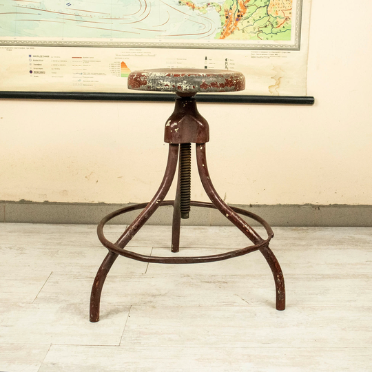 Industrial Swivel Chair With Adjustable Wooden Seat