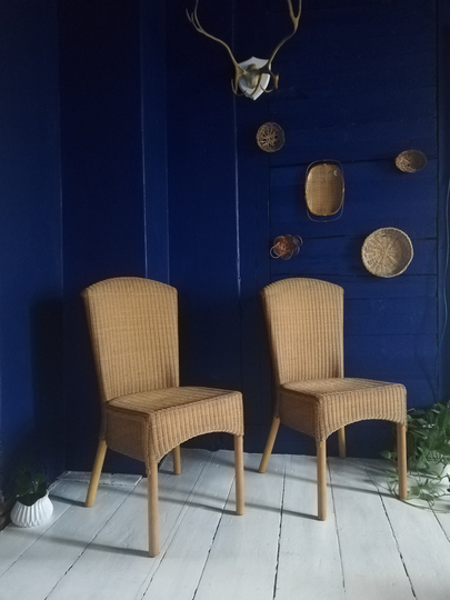 Mid Century Wicker Chair Set Of 2 English Quality - Chairs in Good Condition