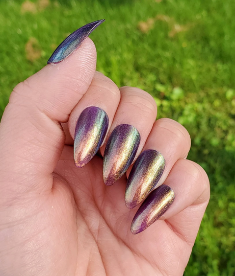 Multi-Color Shifting Press On Nails. Fake Nails, False Faux Nails. Chameleon, Color Shifting, Purple, Amethyst, Bronze, Green
