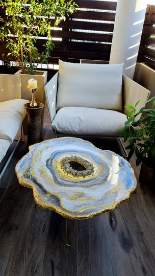 White & Gold Resin Coffee Table, Agate Luxury Epoxy Crystal Small Accent Live Edge Table