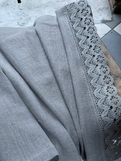 Rustic Linen Table Runner, Natural Grey Vintage Stonewashed Farmhouse Runner Floral Lace