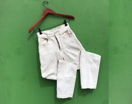 1990S Sand Color Jordache Jeans Faded Pencil Leg 25" Waist Tapered Legs Hems Let Out Pockets Stretchy Cotton Size Small Xs