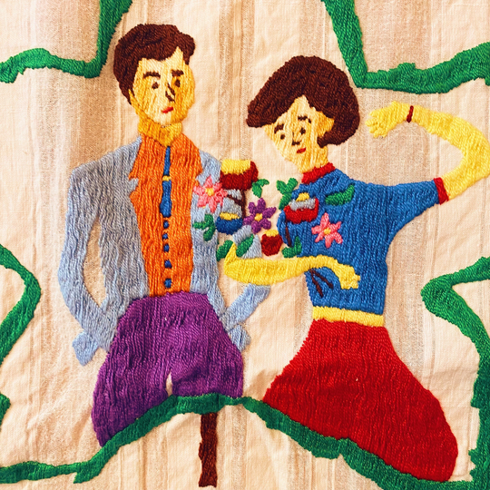 Vintage Folk Art Table Runner With Embroidered Bride & Groom // Mid-Century Mexican Embroidery Lace Tablecloth