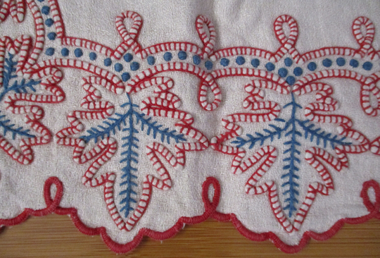 Vintage Farmhouse Table Runner French Cotton Hand Embroidered Mat Lovely