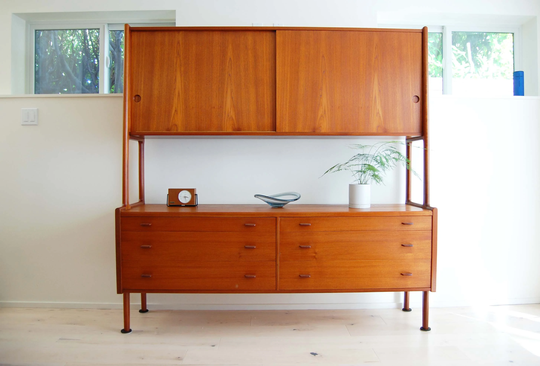 Danish Mid Century Modern Hans Wegner Teak Credenza Ry-20 Ry Mobler Made in Denmark