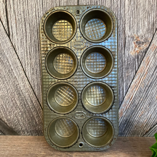 Vintage Muffin Tin Antique Pan Cupcake Tin Ekco USA Ovenex Decorative Office Supply Storage Farmhouse Kitchen Decor
