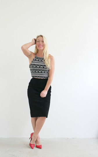 1990S Black Suede Pencil Skirt // Size Extra Small 25" Waist