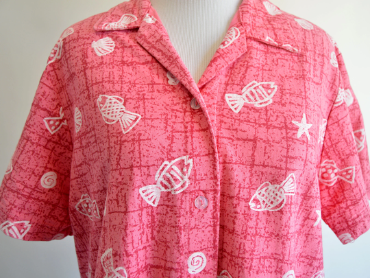 Coral Pink Fish & Seashells Shirt Short Sleeve Collared Button Up Beach Summer Vacation Vintage 1980S 1990S Medium Large