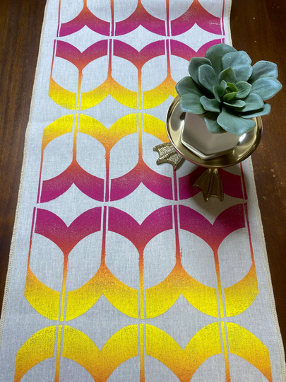 Sunrise Tulip Table Runner